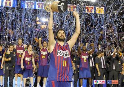 在禁区弧顶 在禁区弧顶